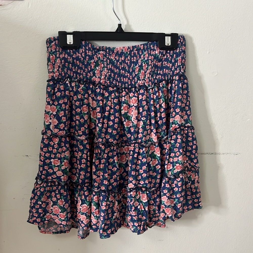 American‎ Eagle Outfitters smocked Blue Floral Mini Skirts Size S